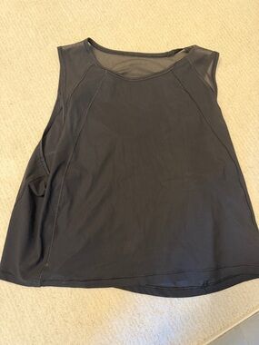 Lululemon cropped sculpt tank size 8